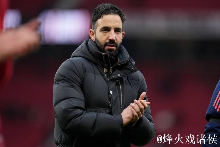 阿莫林自信能带领曼联问鼎英超！称对比弗爵时代不公，理解名宿批评