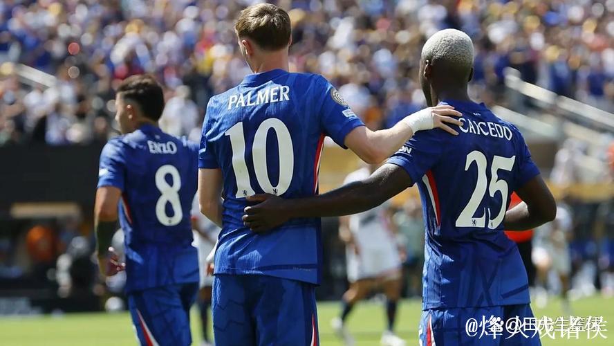 切尔西三核心平均年仅23岁,合同分别延续至31、32、33年,人均续约7年 切尔西三核心平均年仅23岁,合同分别延续至31、32、33年,人均续约7年